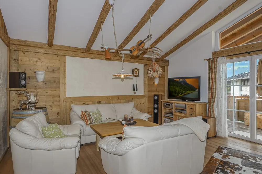 KITZIMMO-exklusives Einfamilienhaus in Toplage kaufen - Immobilien St. Johann in Tirol.