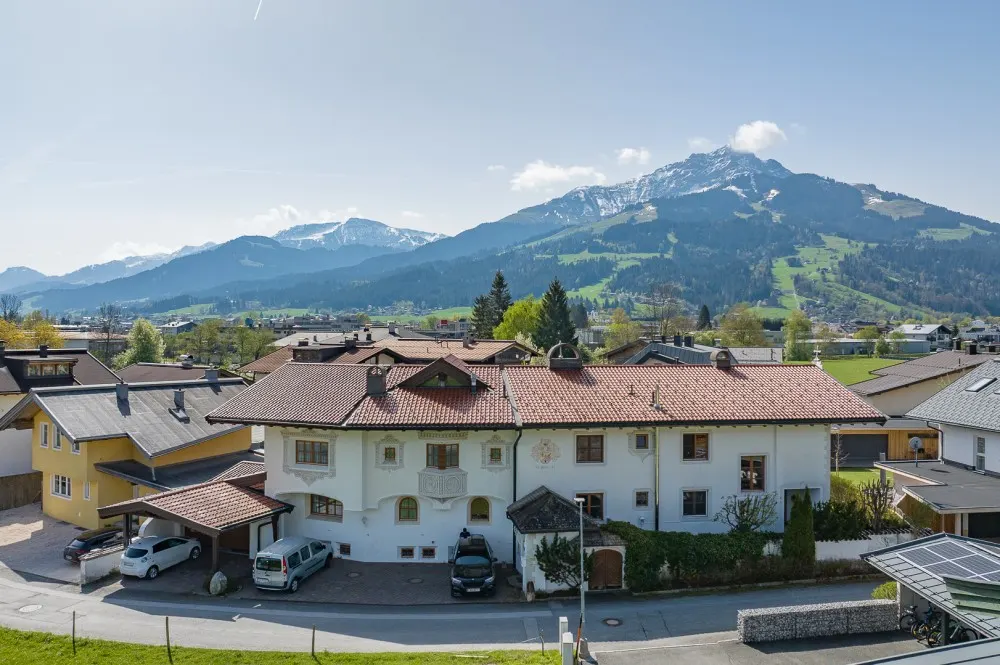 KITZIMMO-Großzügiges Haus mit 3 Wohnungen mieten - Immobilien St. Johann.