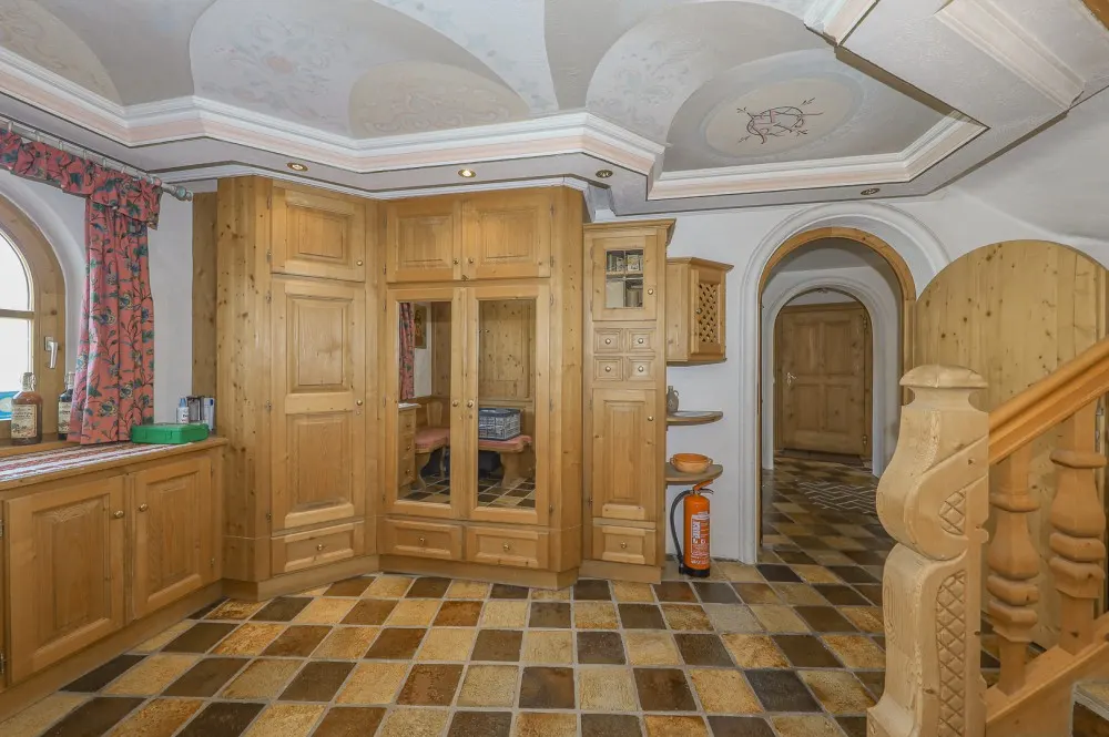 KITZIMMO-Großzügiges Haus mit 3 Wohnungen mieten - Immobilien St. Johann.