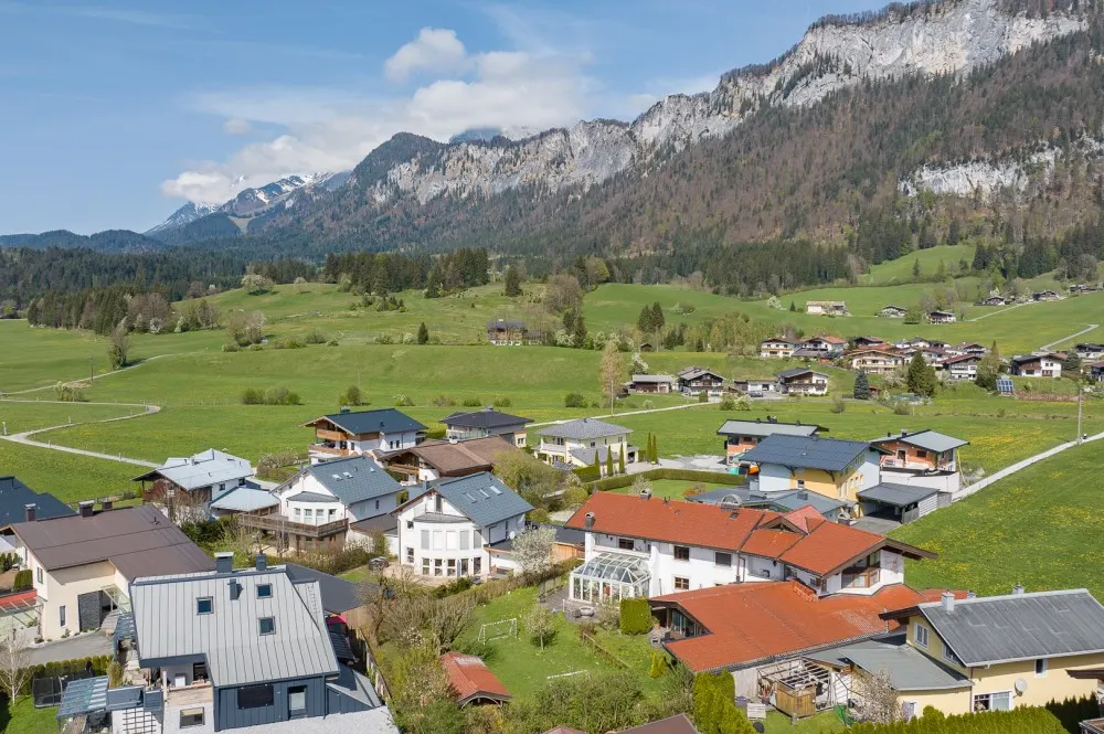 KITZIMMO-Großzügiges Haus mit 3 Wohnungen mieten - Immobilien St. Johann.
