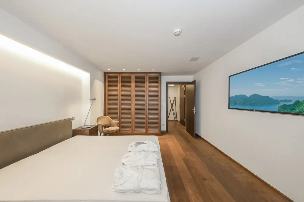 KITZIMMO-Luxus-Suite mit Zugang in ein 5-Sterne-Hotel - Immobilien Kitzbühel.