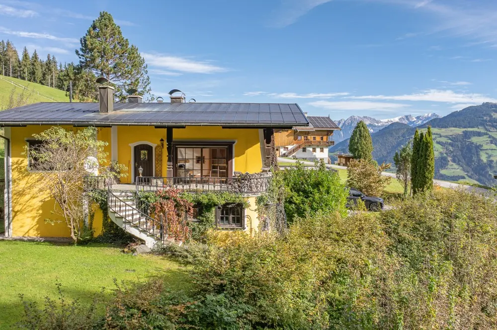 KITZIMMO-Alm Berghütte in Toplage kaufen - Immobilien Kitzbüheler Alpen.