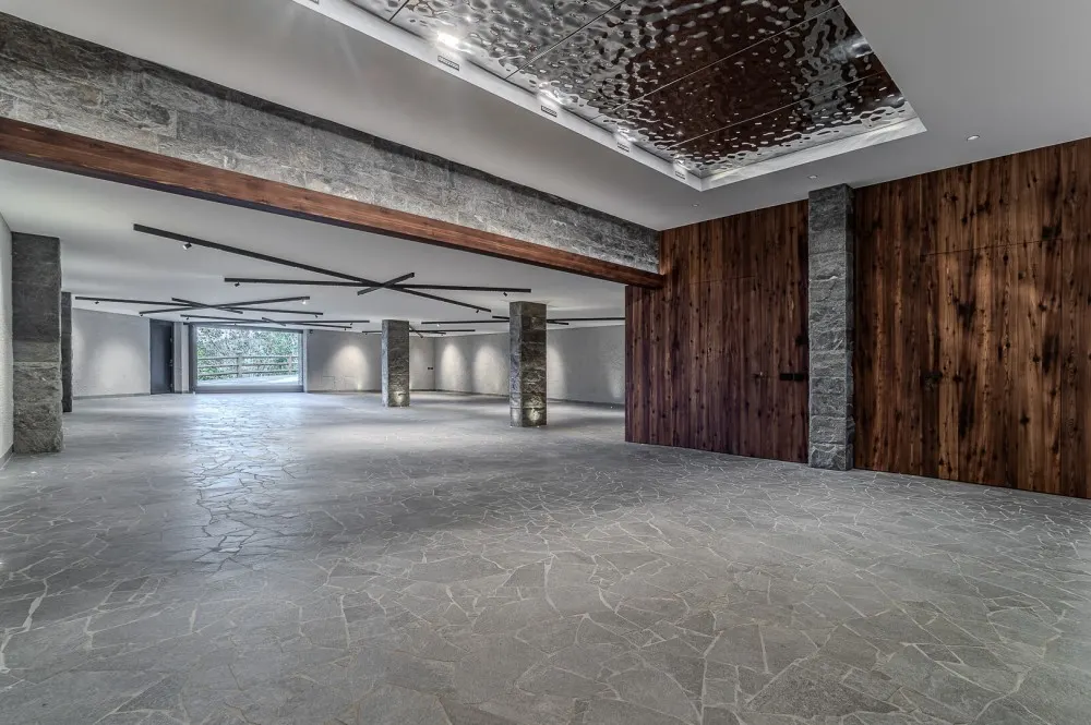 KITZIMMO-THE SHAPE OF WATER - Luxusvilla in prominenter Toplage - Immobilien Kitzbühel.