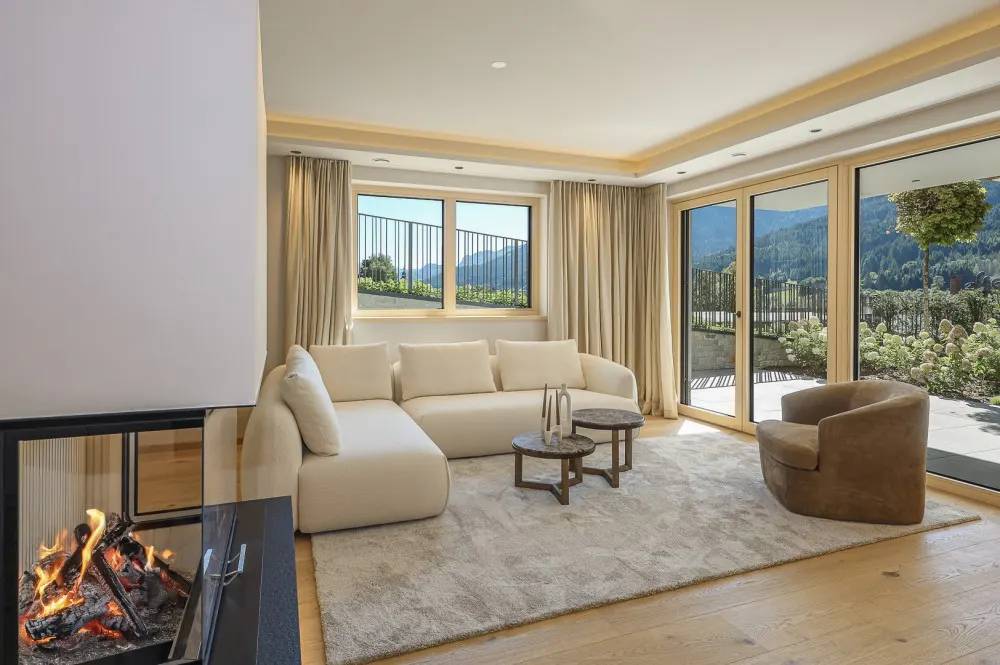 KITZIMMO-Luxuriöse Gartenwohnung mit eigenem Wellnessbereich - Immobilien Brixen.