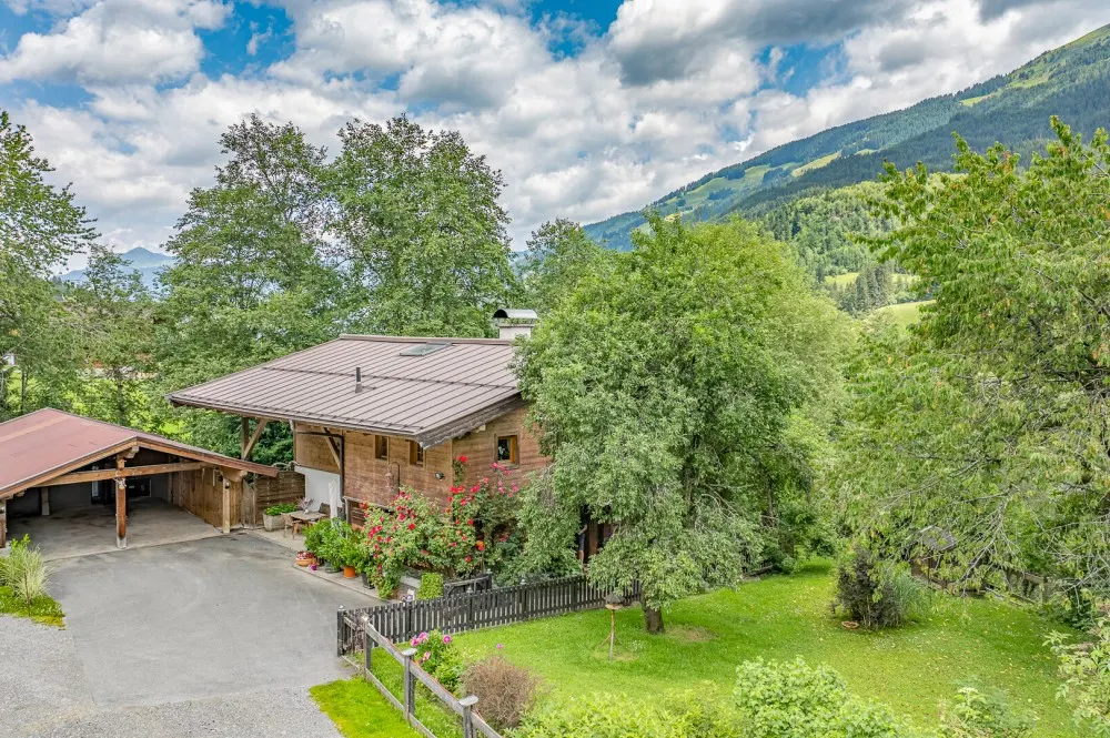 KITZIMMO-Historischen Anwesen mit 3.800 m² Grund in Ruhelage - Immobilien Jochberg.