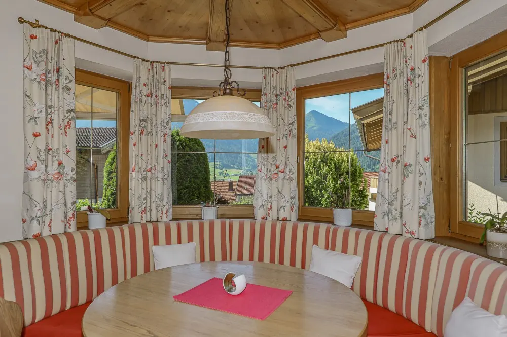 KITZIMMO-Eckreihenhaus in sonniger Ruhelage mit Panorama-Ausblick - Immobilien Brixen.