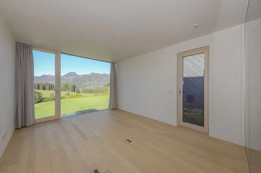 KITZIMMO-Luxusvilla mit Pool und Bergblick in Toplage kaufen - Immobilien Schwendt.