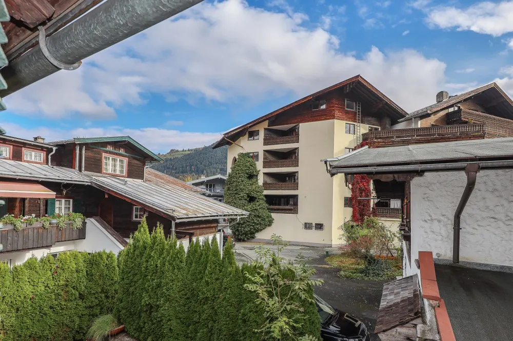 KITZIMMO-Knappenhaus in zentraler Ruhelage kaufen - Immobilien Kitzbühel.