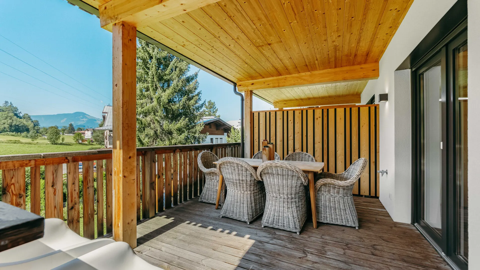 KITZIMMO-Exklusive Wohnung mit Panoramaterrasse in Skiliftnähe - Immobilien St. Johann.