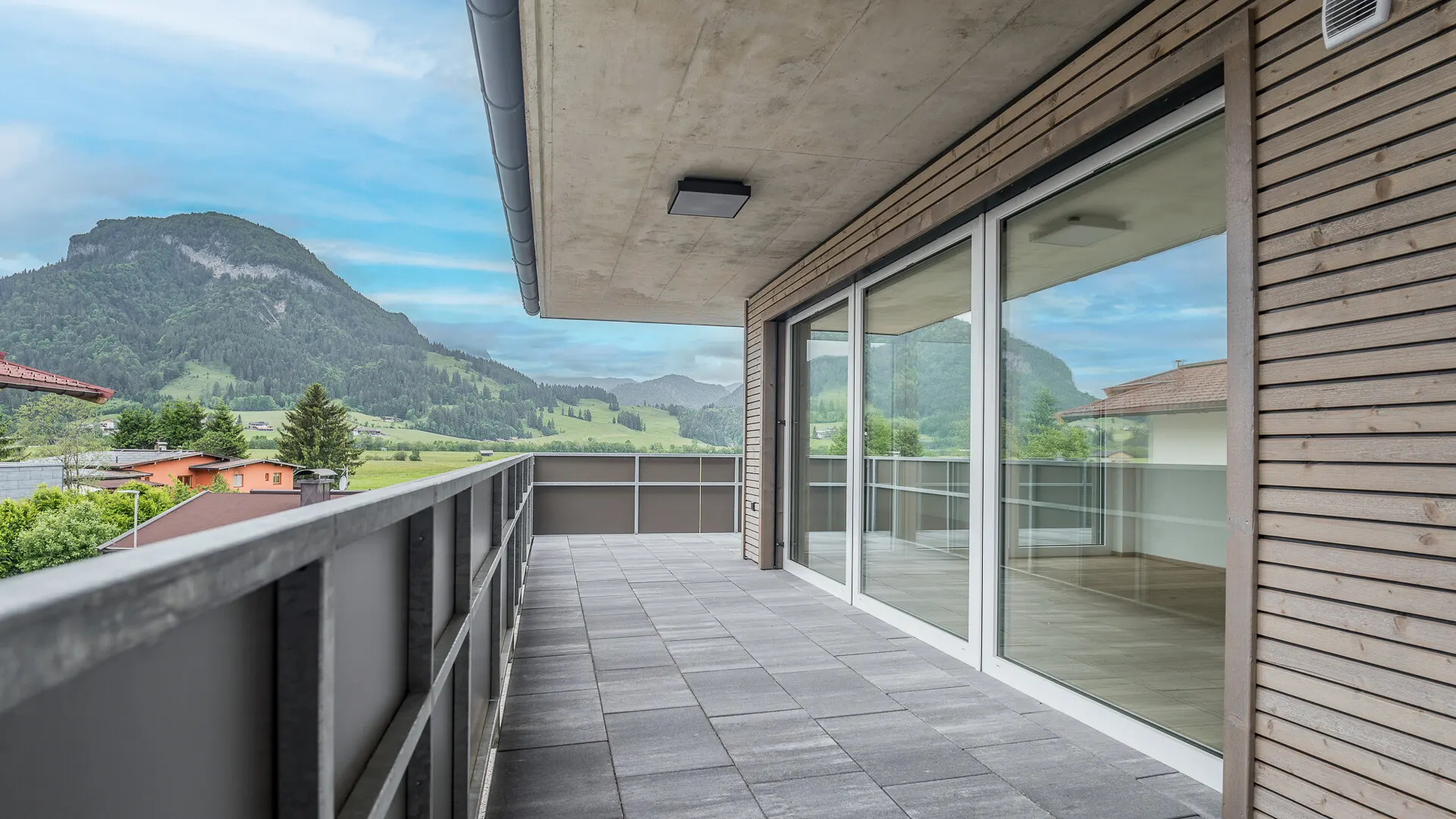 KITZIMMO-Luxuriöses Neubau-Penthouse mit Kaiserblick kaufen - Immobilien Kirchdorf.