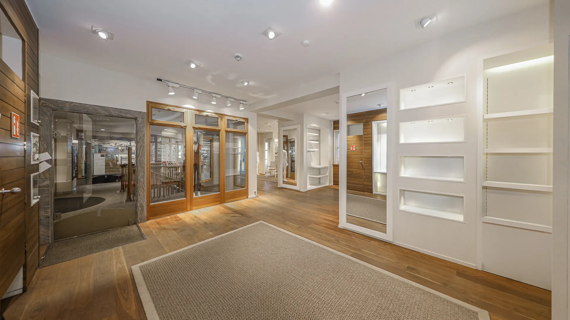 KITZIMMO-Exklusive Geschäftsfläche in der Innenstadt mieten - Immobilien Kitzbühel.