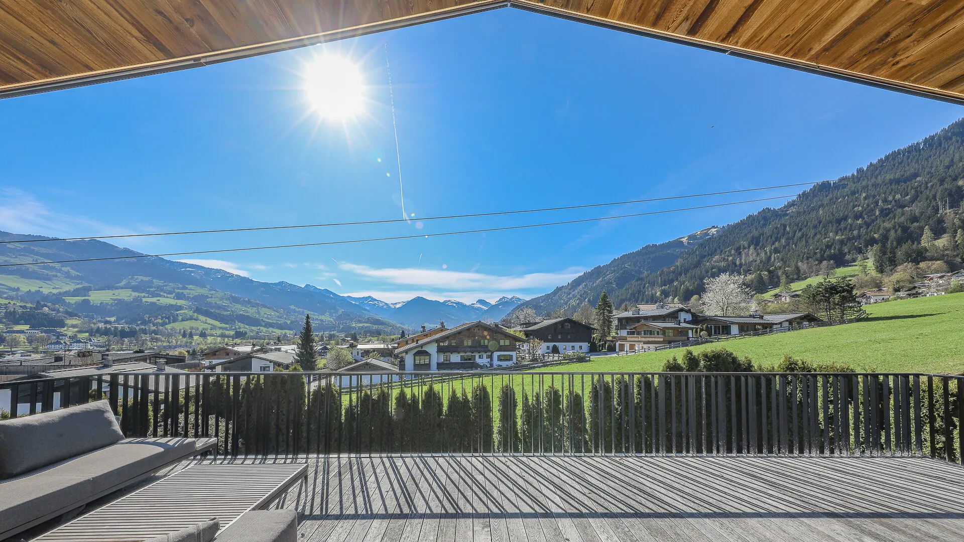 KITZIMMO-Luxusvilla mit Pool am Hahnenkamm - Immobilien Kitzbühel.