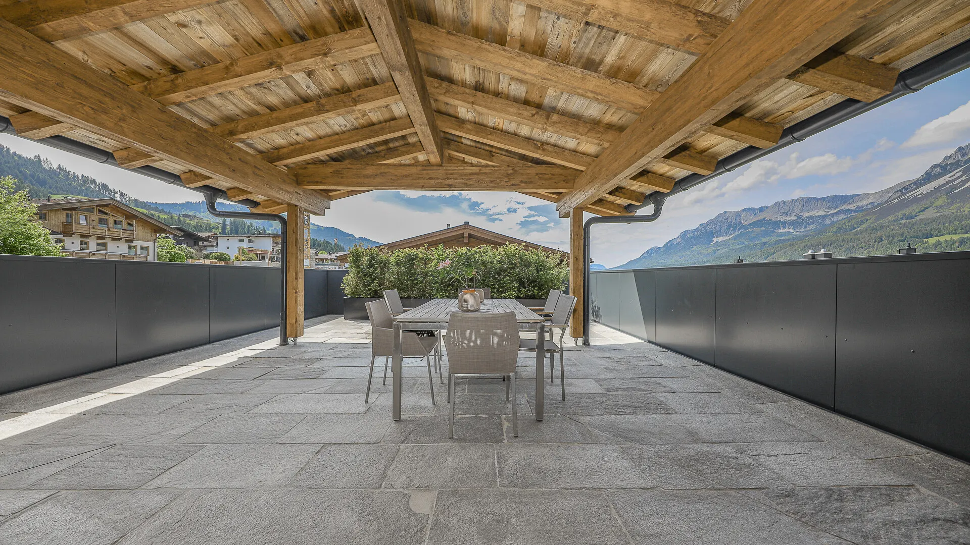 KITZIMMO-Exklusive Luxusvilla mit Kaiserblick in Toplage - Immobilien Going.-2-16