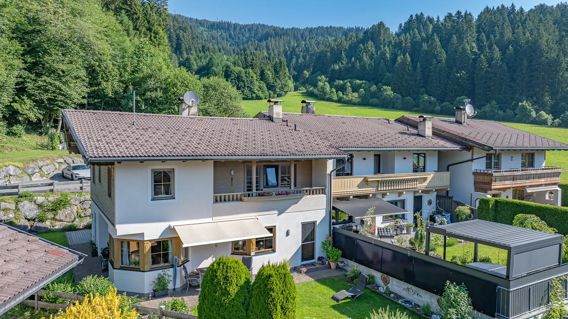 KITZIMMO-Eckreihenhaus in sonniger Ruhelage mit Panorama-Ausblick - Immobilien Brixen.
