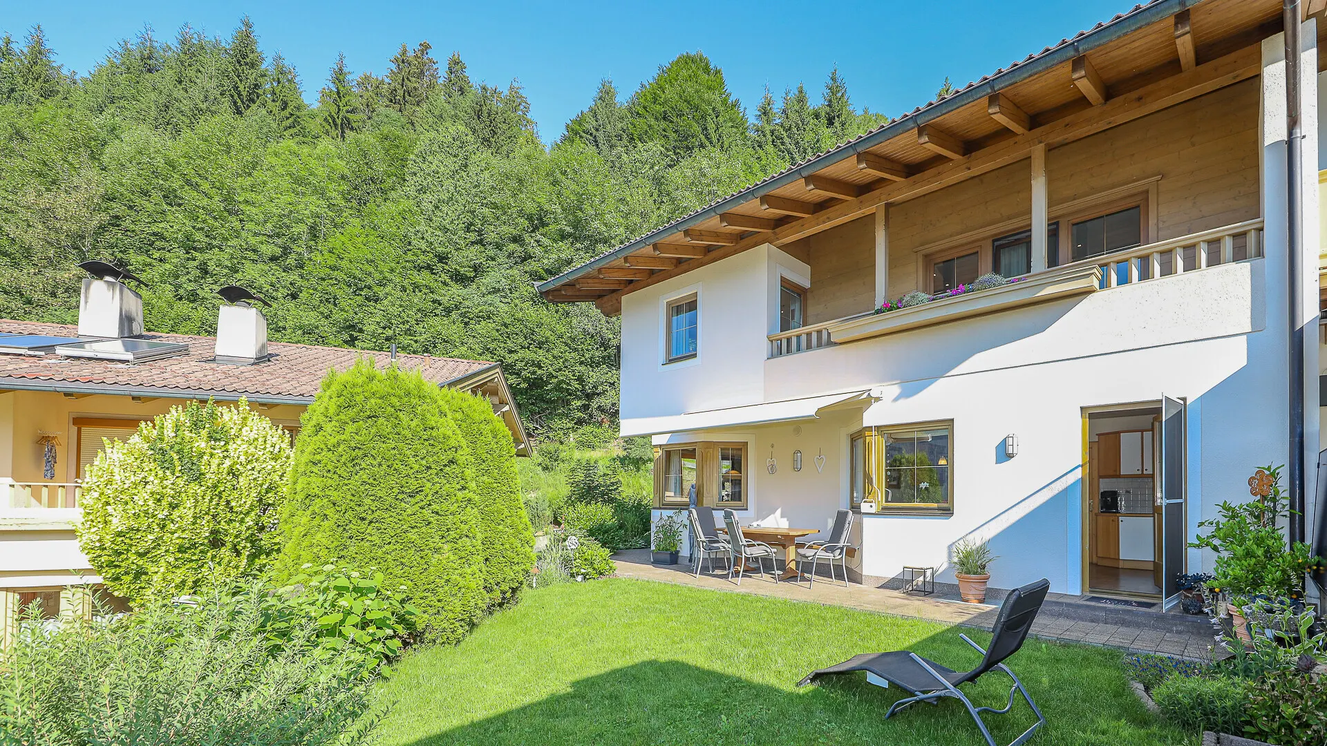 KITZIMMO-Eckreihenhaus in sonniger Ruhelage mit Panorama-Ausblick - Immobilien Brixen.