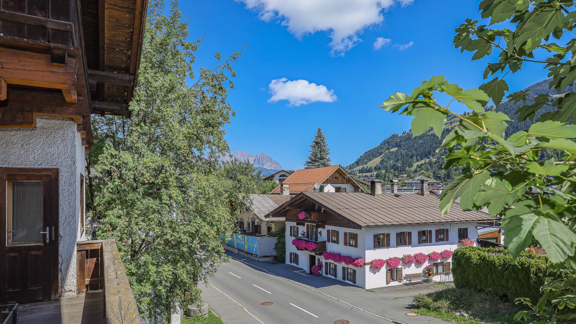KITZIMMO-Stadthaus im Zentrum mit großem Potenzial kaufen - Immobilien Kitzbühel.