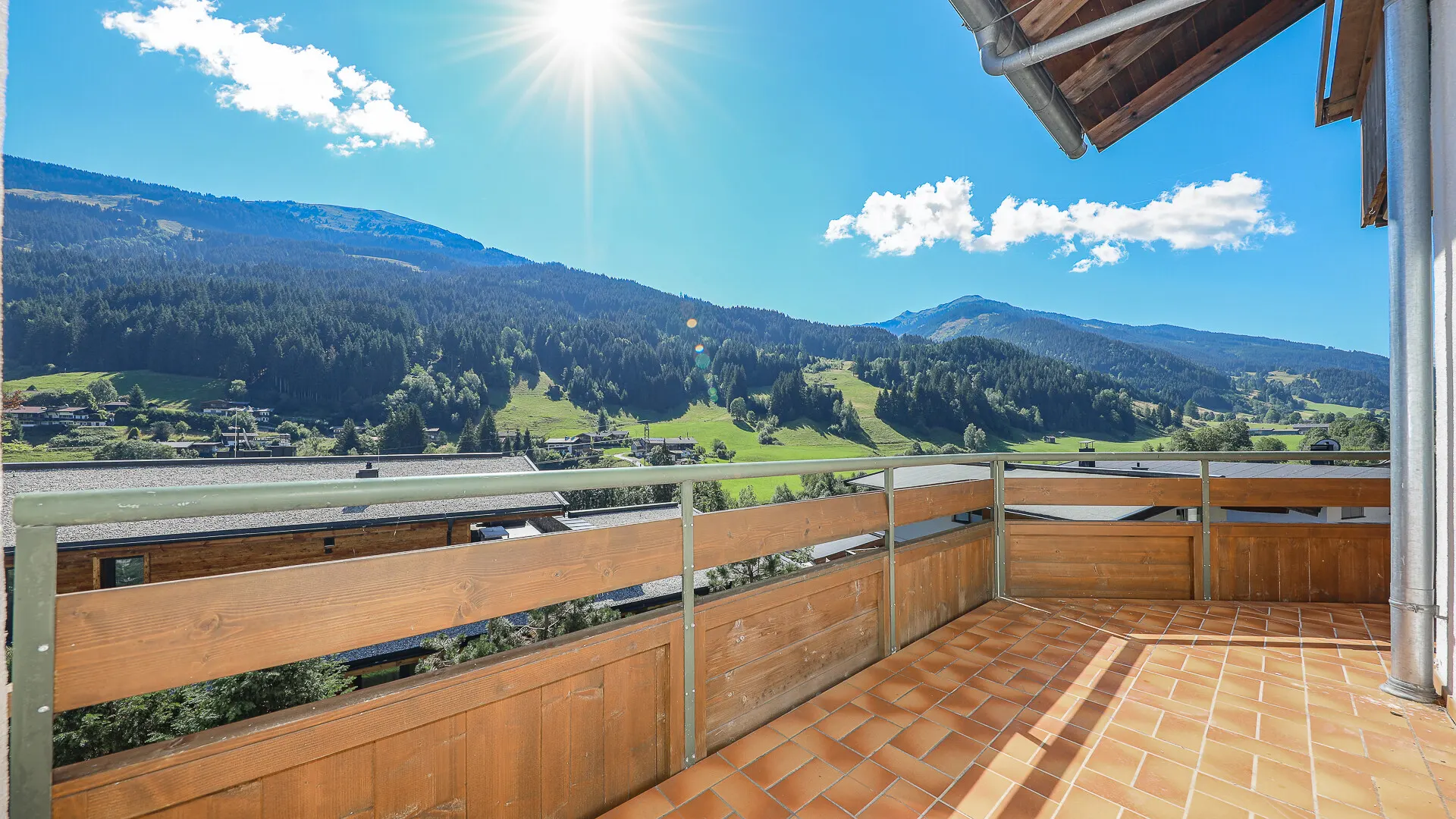 KITZIMMO-4-Zimmerwohnung mit traumhaftem Ausblick in sonniger Ruhelage - Immobilien Jochberg.