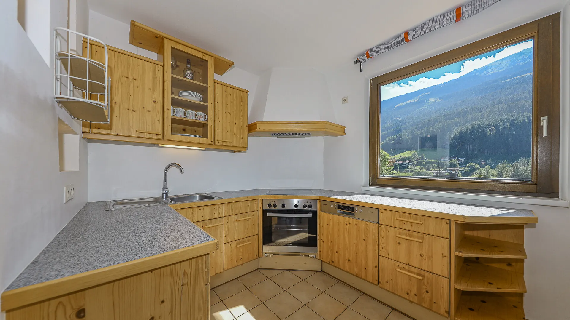 KITZIMMO-4-Zimmerwohnung mit traumhaftem Ausblick in sonniger Ruhelage - Immobilien Jochberg.